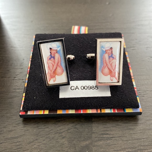 Paul Smith Naked Cowgirl Cufflinks - Picture 2 of 4